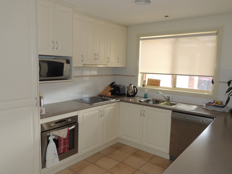 2/13 Melis Court, Swan Hill VIC 3585