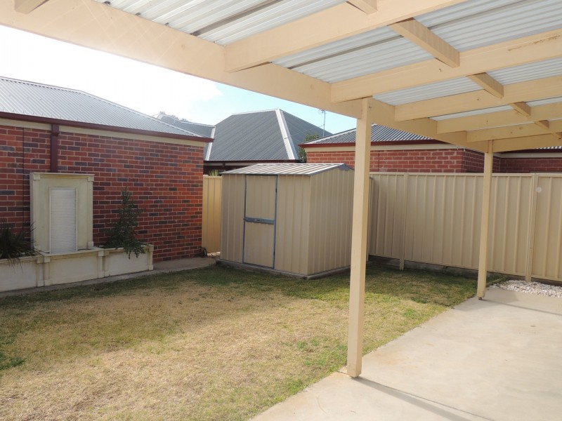 2/13 Melis Court, Swan Hill VIC 3585