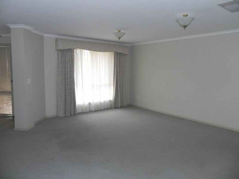 15 Adams Road, Swan Hill VIC 3585