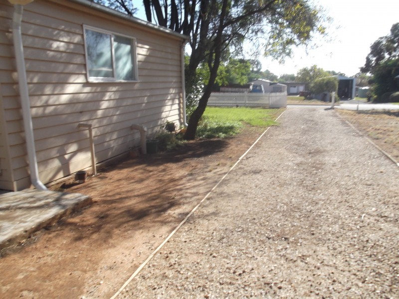 17 Murray Street, Lake Boga VIC 3584