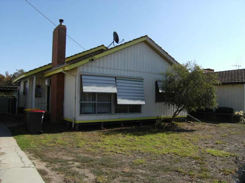 60 Thurla Street, Swan Hill VIC 3585