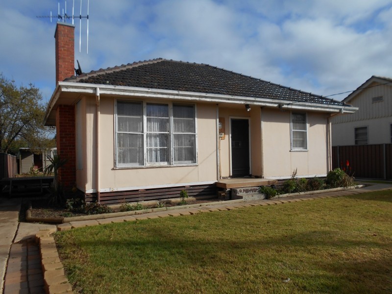 40 Stradbroke Avenue, Swan Hill VIC 3585