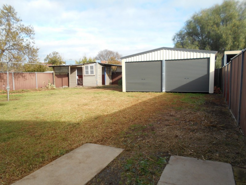 40 Stradbroke Avenue, Swan Hill VIC 3585