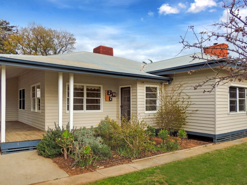 11 Brown Street, Swan Hill VIC 3585