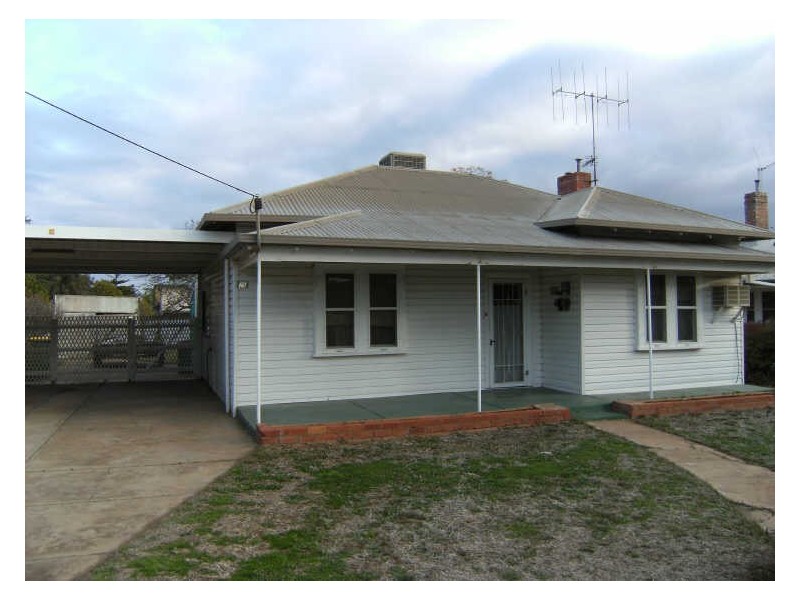 25 Boys Street, Swan Hill VIC 3585