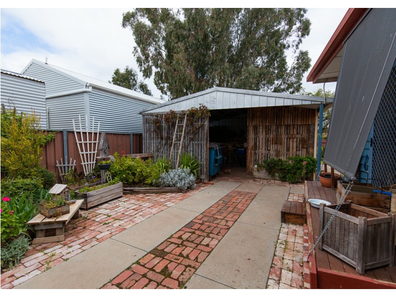 5 Old Street, Swan Hill VIC 3585