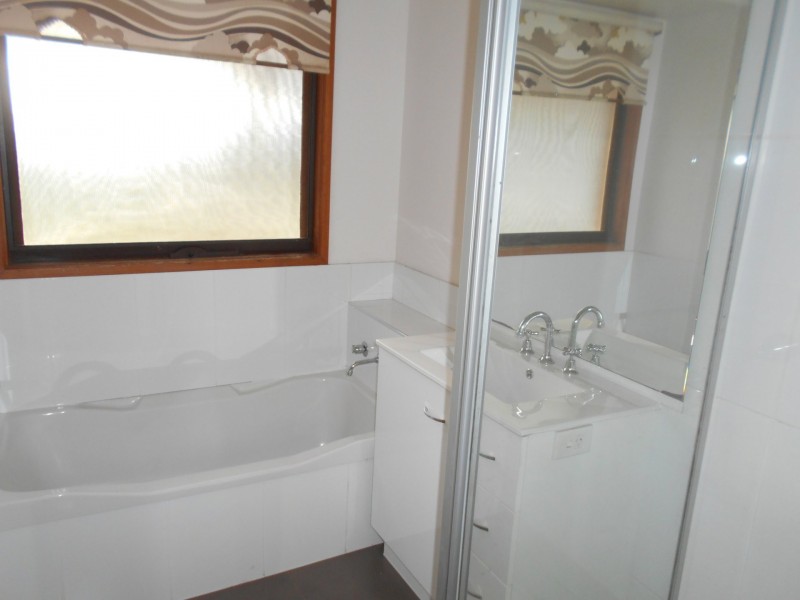 6 Livingston Court, Swan Hill VIC 3585