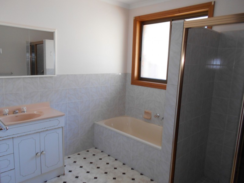 Unit 2/103 Splatt Street, Swan Hill VIC 3585