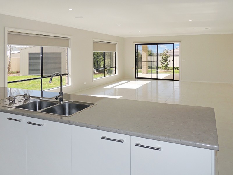 3 Ritani Court, Swan Hill VIC 3585