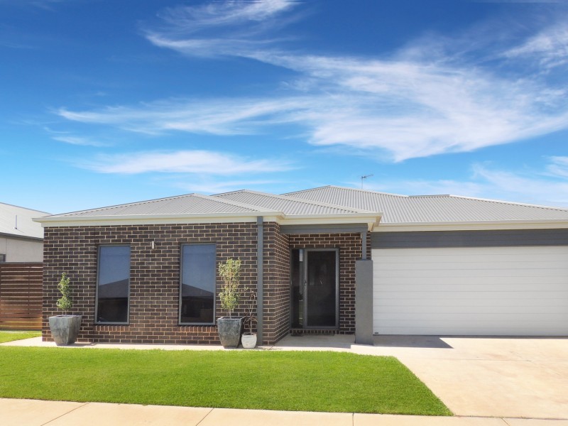 10 Dundas Lane, Swan Hill VIC 3585