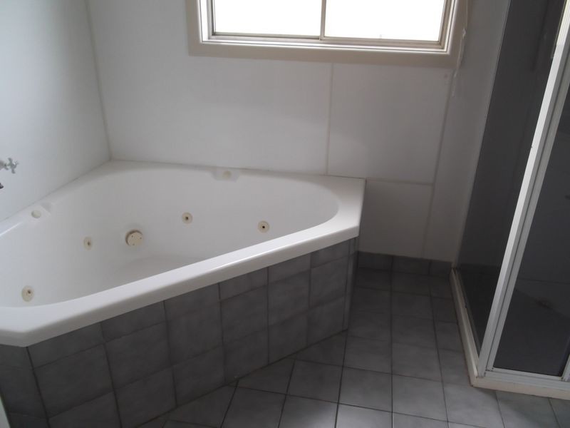 17 High Street, Swan Hill VIC 3585