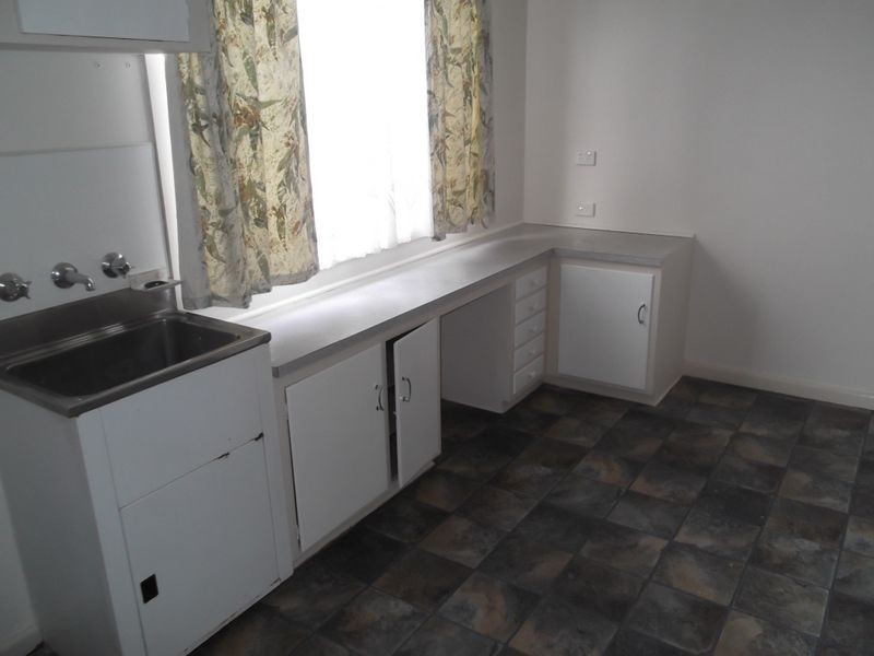 17 High Street, Swan Hill VIC 3585