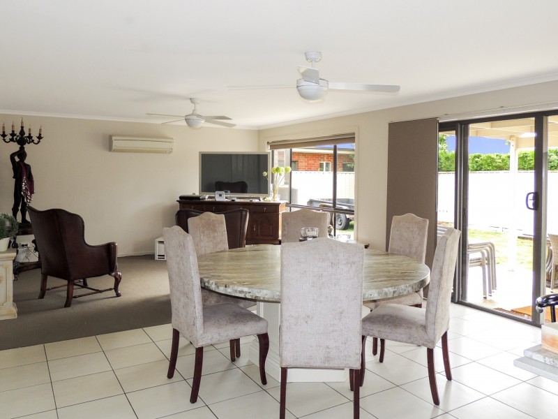 4 Cassia Way, Swan Hill VIC 3585