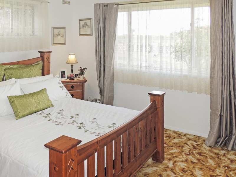 5229 Murray Valley Highway, Swan Hill VIC 3585