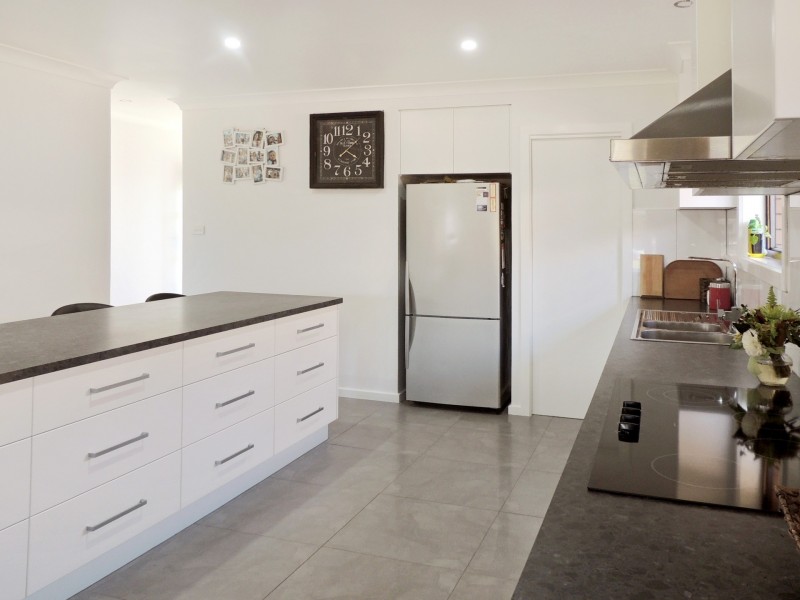 23 Mellor Grove, Swan Hill VIC 3585