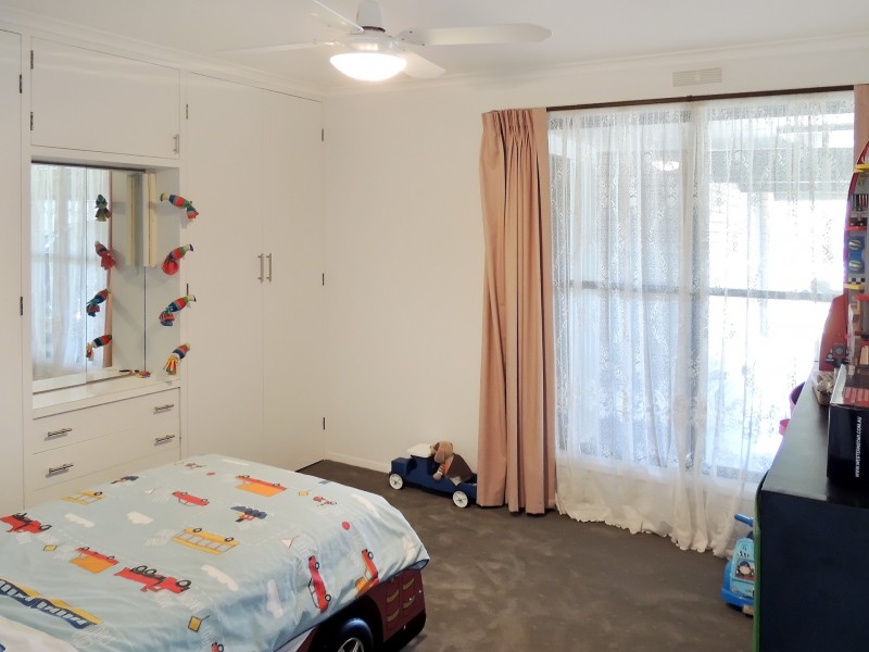 23 Mellor Grove, Swan Hill VIC 3585