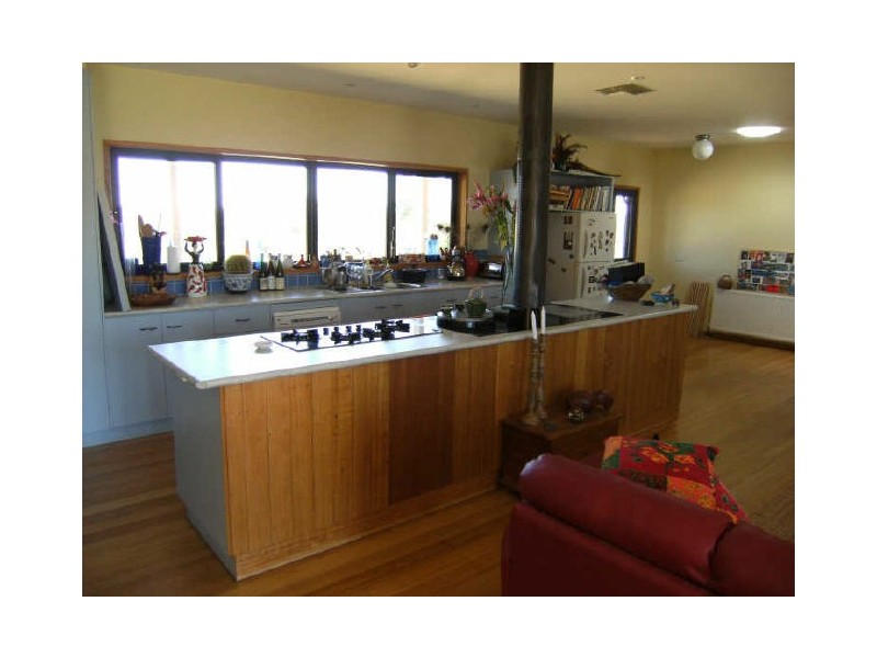 22 Algie Road, Wood Wood VIC 3596