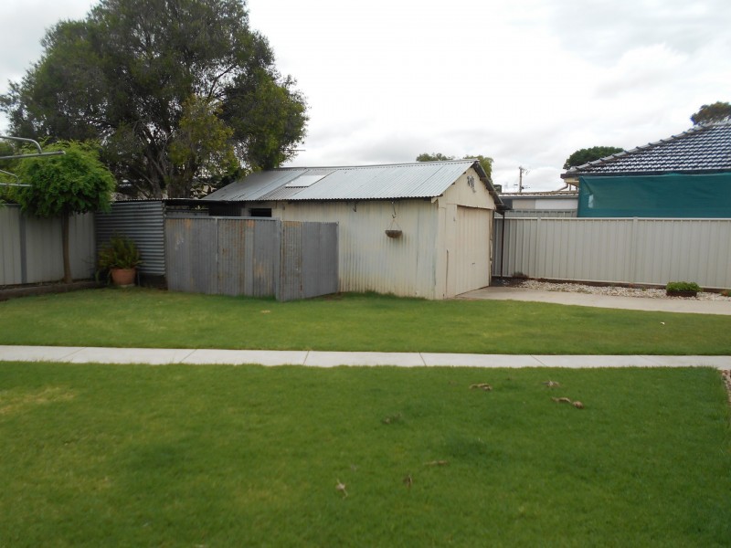 122 Chapman Street, Swan Hill VIC 3585