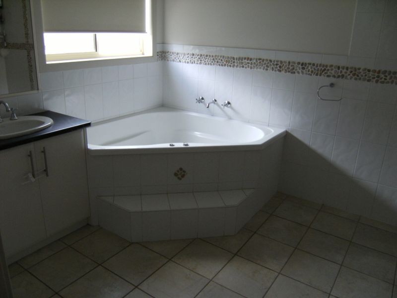 2/88 Rutherford Street, Swan Hill VIC 3585