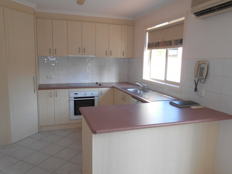 Unit 2/6 Cedar Court, Swan Hill VIC 3585