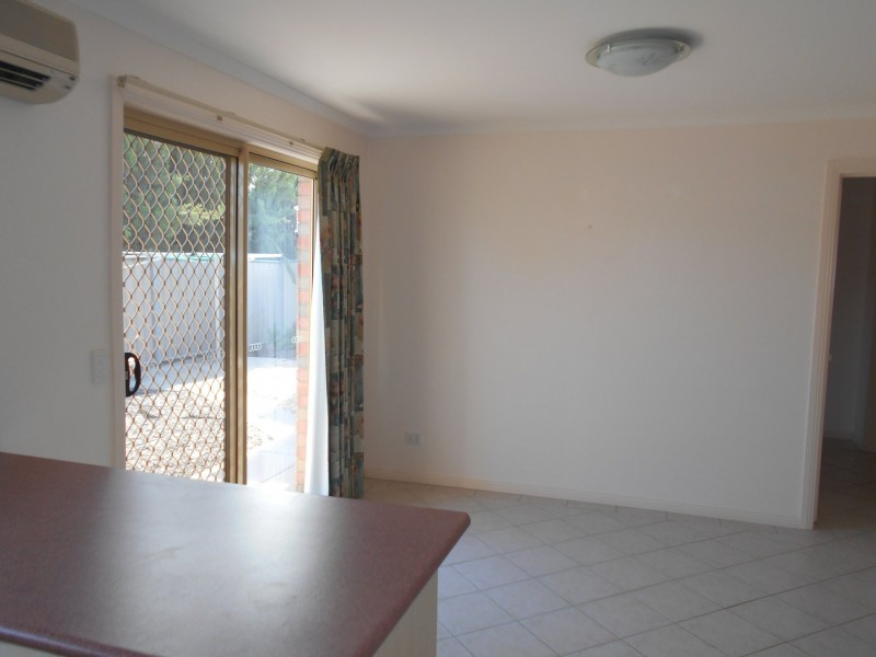 Unit 2/6 Cedar Court, Swan Hill VIC 3585