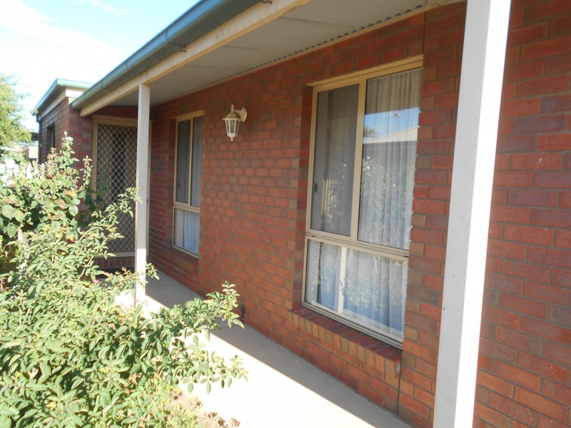 Unit 2/6 Cedar Court, Swan Hill VIC 3585