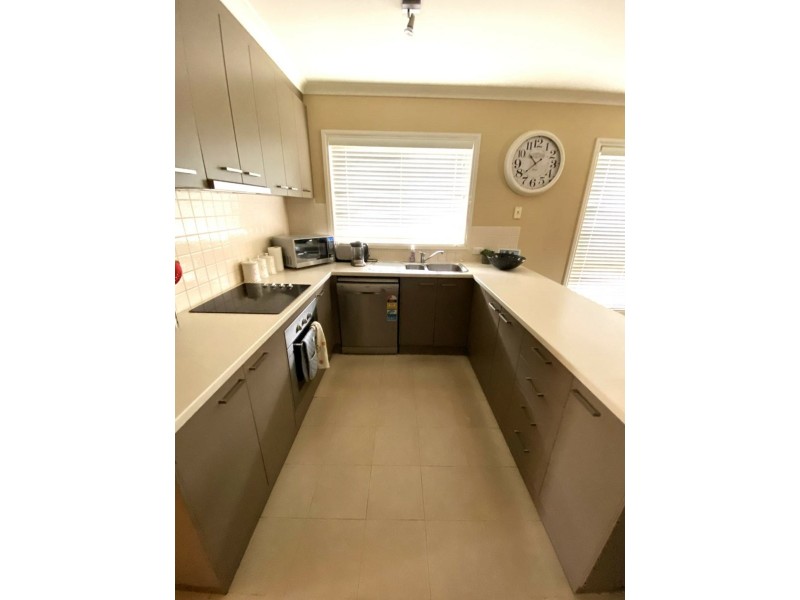 Unit 2/12 Melis Court, Swan Hill VIC 3585