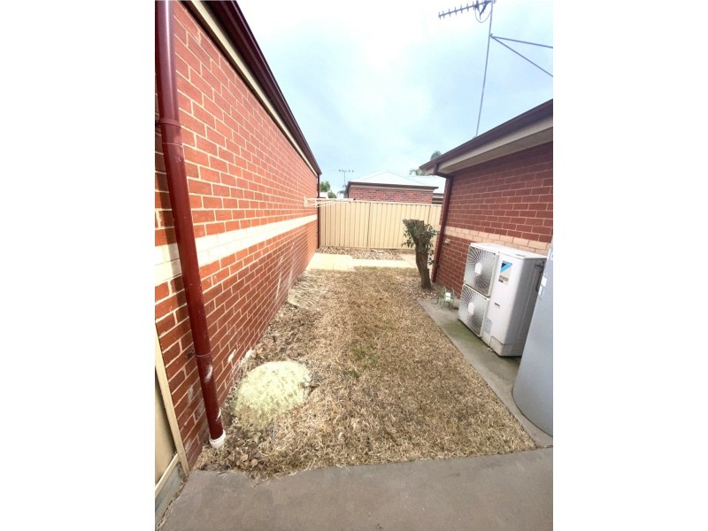 Unit 2/12 Melis Court, Swan Hill VIC 3585