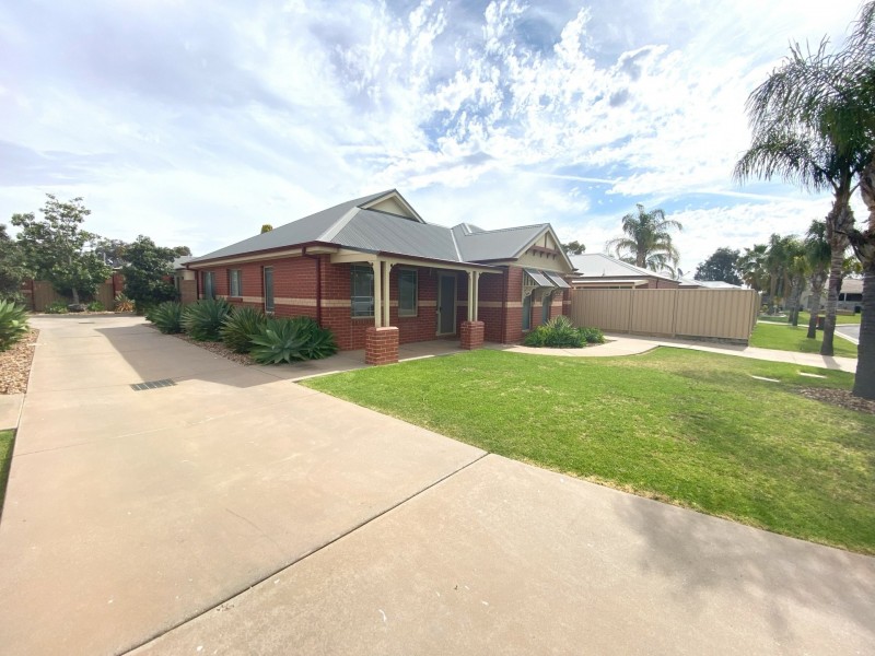 Unit 2/12 Melis Court, Swan Hill VIC 3585