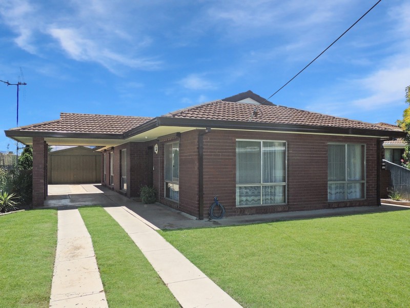 6 Phyland Court, Swan Hill VIC 3585