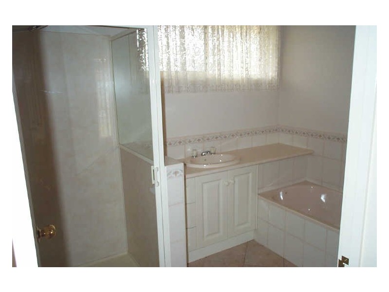 11 Barwick Court, Swan Hill VIC 3585