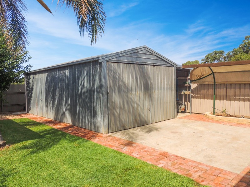 34 Domaille Crescent, Swan Hill VIC 3585