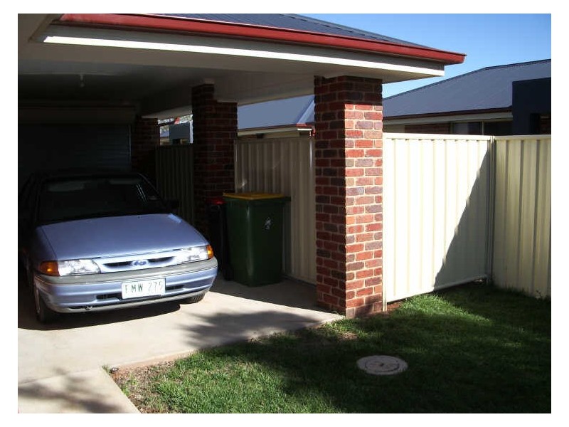 4/26 Dunstone Street, Swan Hill VIC 3585