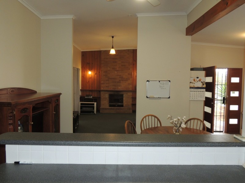 186 Stradbroke Avenue, Swan Hill VIC 3585