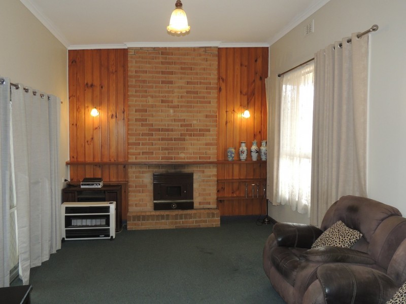 186 Stradbroke Avenue, Swan Hill VIC 3585