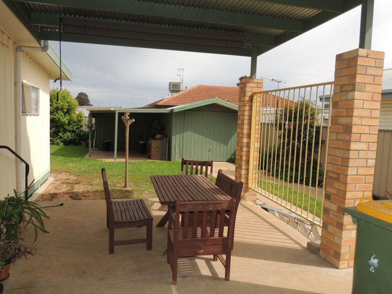 186 Stradbroke Avenue, Swan Hill VIC 3585