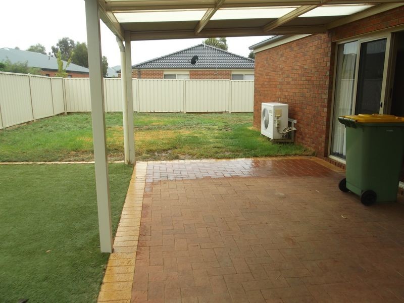 14 Boobialla Drive, Swan Hill VIC 3585