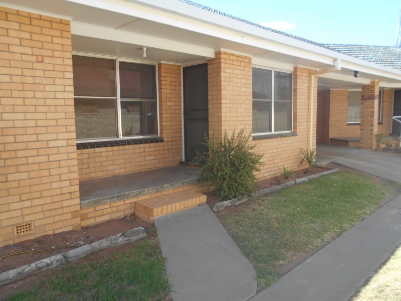 Unit 2/49 Mayall Street, Balranald NSW 2715