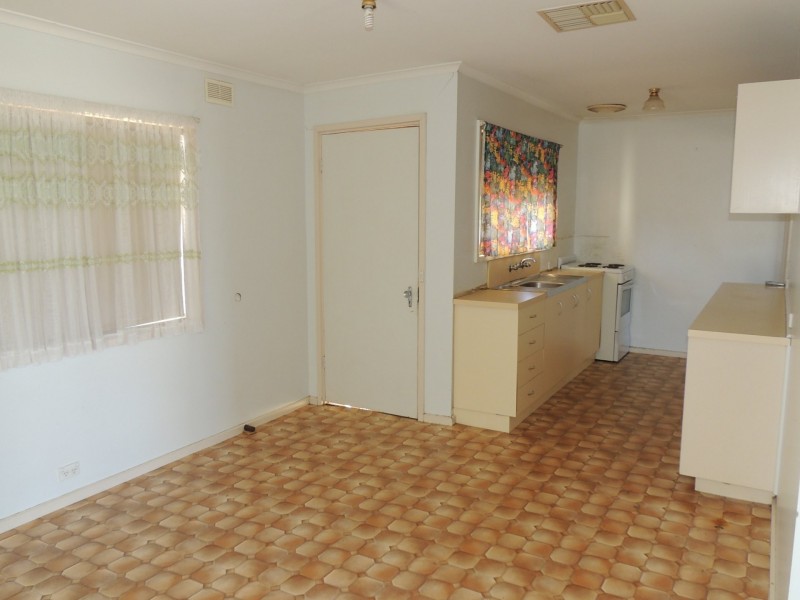 7 Storer Court, Swan Hill VIC 3585