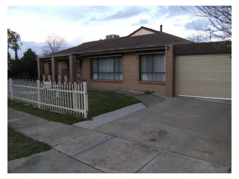 175 Stradbroke Avenue, Swan Hill VIC 3585