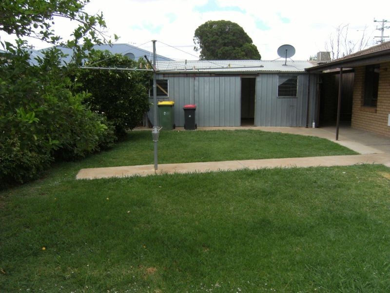 175 Stradbroke Avenue, Swan Hill VIC 3585