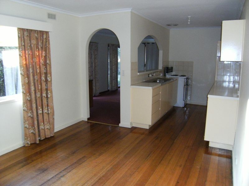 19 Harrison Crescent, Swan Hill VIC 3585