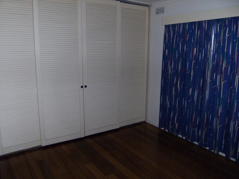 19 Harrison Crescent, Swan Hill VIC 3585