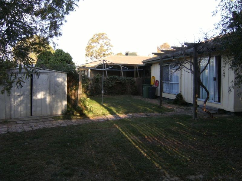 19 Harrison Crescent, Swan Hill VIC 3585