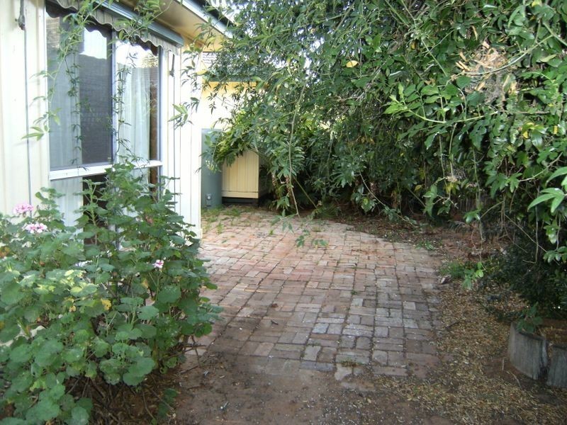 19 Harrison Crescent, Swan Hill VIC 3585