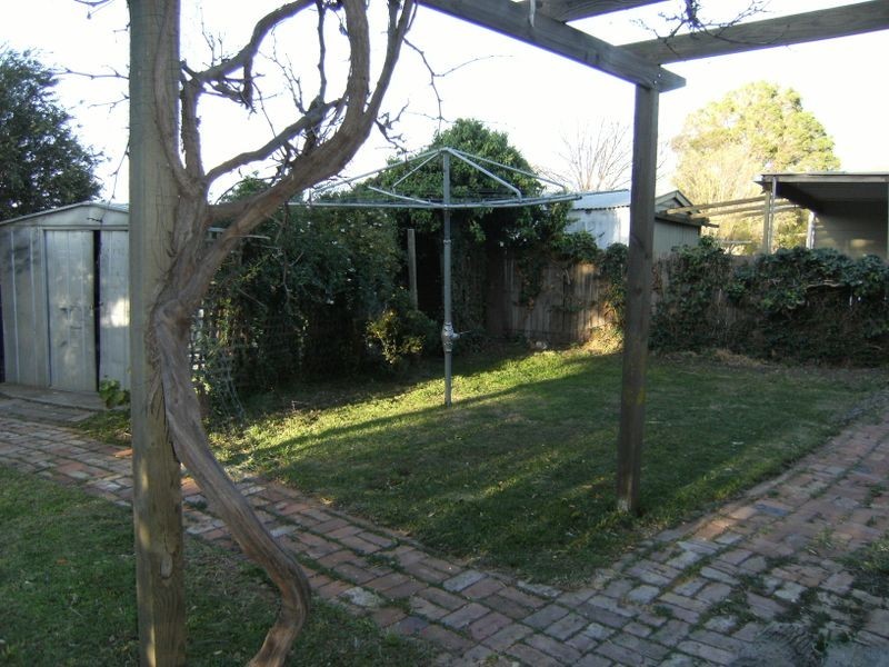 19 Harrison Crescent, Swan Hill VIC 3585