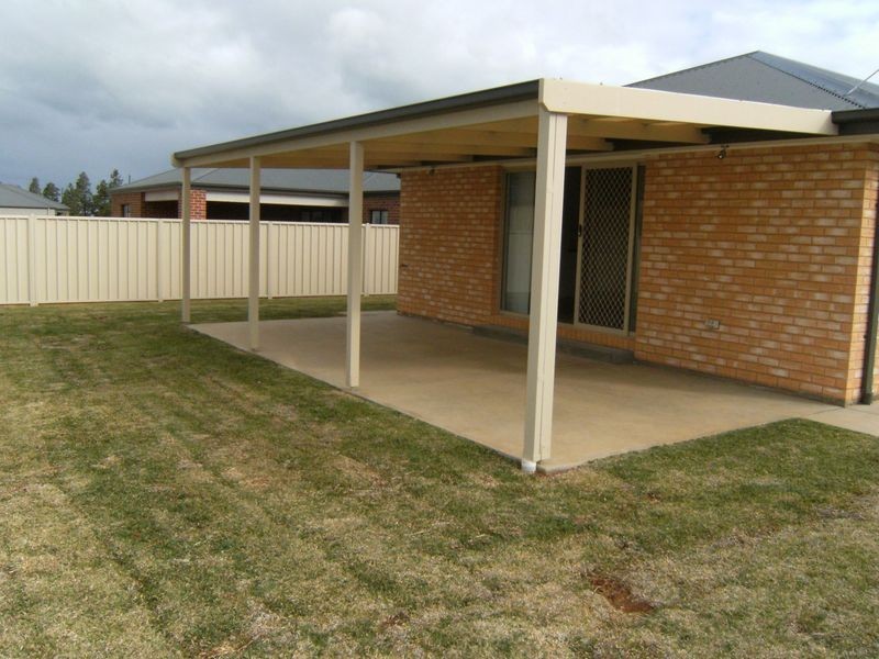 4 Hakea Street, Swan Hill VIC 3585