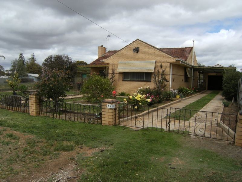 35 Station Street, Lake Boga VIC 3584