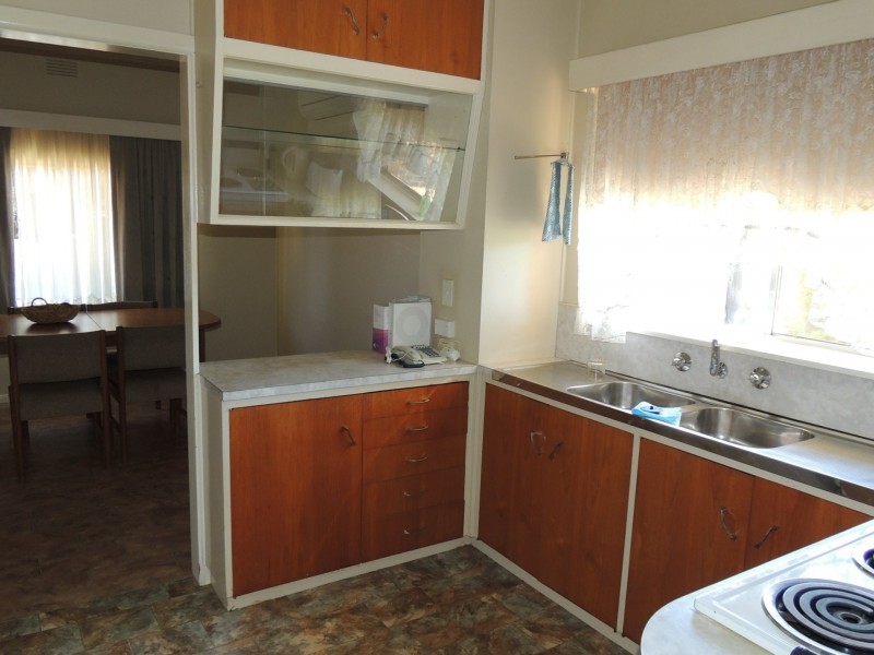 1 Cobham Avenue, Swan Hill VIC 3585