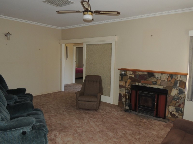 1 Cobham Avenue, Swan Hill VIC 3585